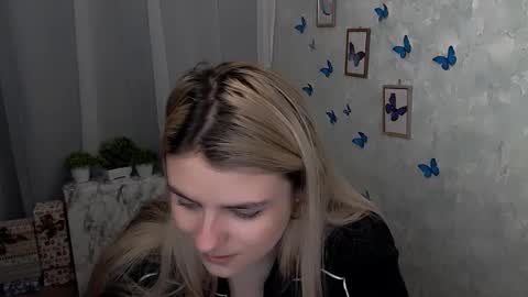 Snapshot of shy_sabrina_ chatting on 02.13.25 shy_sabrina_ online show from 02.13.25