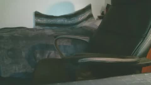 shyboyhugecum2020 online show from 11.23.25