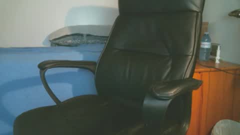 shyboyhugecum2020 online show from 04.01.26