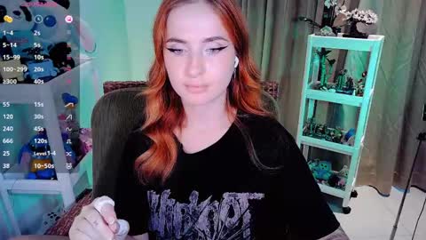 Snapshot of shyfoxxxy chatting on 05.16.26 Effie online show from 05.16.26
