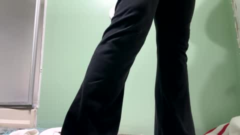 Snapshot of shyg1r1 chatting on 01.11.25 Sasha online show from 01.11.25