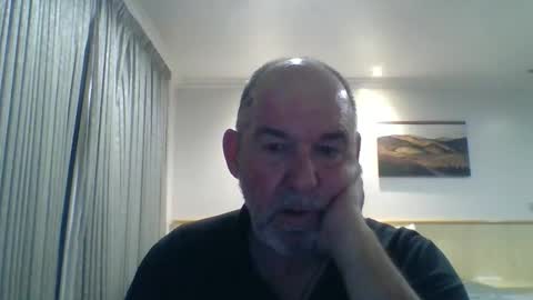 Snapshot of shyguytm chatting on 10.13.25 shyguytm online show from 10.13.25