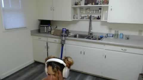 Snapshot of shylasyn1 chatting on 01.07.26 Shyla syn1 online show from 01.07.26