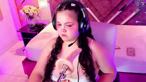 Snapshot of shylysweet chatting on 07.24.26 Shyly online show from 07.24.26