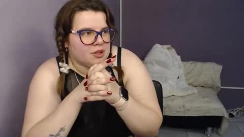 Snapshot of shyness_girl chatting on 10.03.25 Bethany online show from 10.03.25