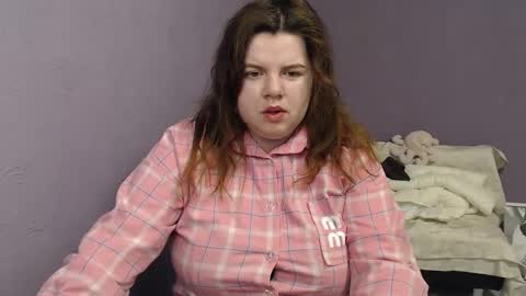 Snapshot of shyness_girl chatting on 10.26.25 Bethany online show from 10.26.25