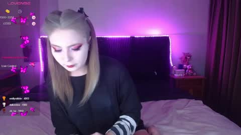 Snapshot of shysweetrish chatting on 05.10.26 shysweetrish online show from 05.10.26