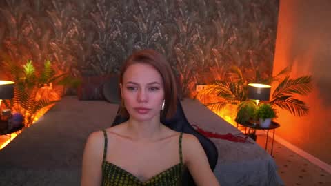 Snapshot of shyysiren chatting on 06.01.26 shyysiren online show from 06.01.26
