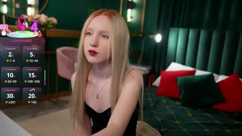 Sia online show from 04.03.26