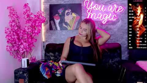 Snapshot of siamarlin chatting on 10.17.25 siamarlin online show from 10.17.25