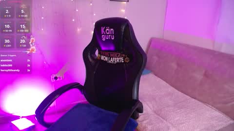 Snapshot of siara_belle chatting on 03.27.26 Siara online show from 03.27.26