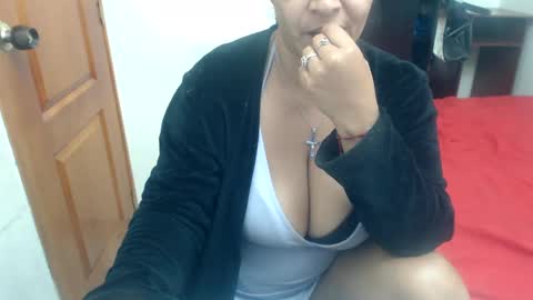 Snapshot of siblley chatting on 02.25.25 sara online show from 02.25.25