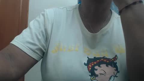 Snapshot of siblley chatting on 02.25.25 sara online show from 02.25.25