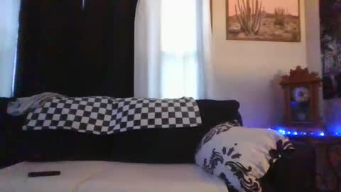 Mrs. St. Patrickk online show from 12.03.25