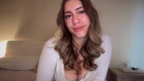 Snapshot of sieena chatting on 09.22.25 Siena online show from 09.22.25