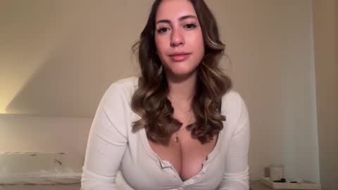 Snapshot of sieena chatting on 09.29.25 Siena online show from 09.29.25