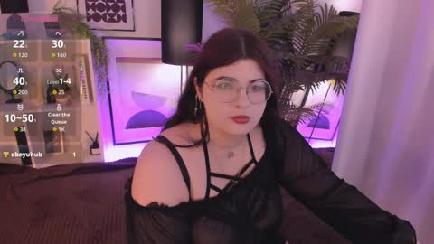 Snapshot of siena_aa chatting on 04.29.26 Siena online show from 04.29.26