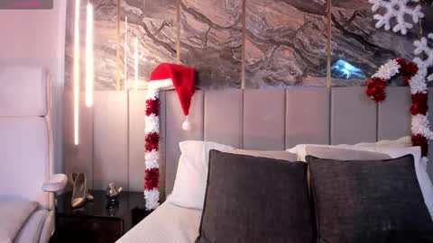 Sienna Blake online show from 12.14.25