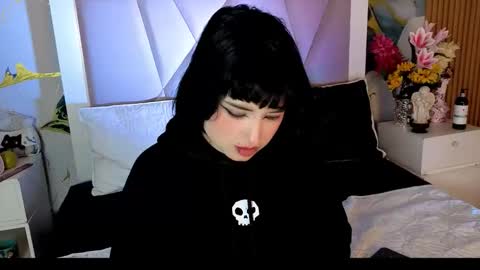 Snapshot of sienna_desiree chatting on 04.19.26 Sienna Desieree online show from 04.19.26