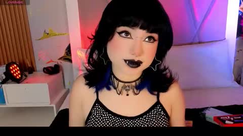 Snapshot of sienna_desiree chatting on 04.30.26 Sienna Desieree online show from 04.30.26