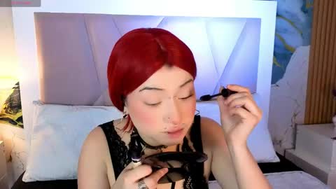 Snapshot of sienna_desiree chatting on 05.29.26 Sienna Desieree online show from 05.29.26