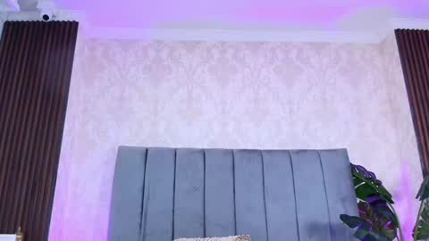 Snapshot of sienna_lorengb chatting on 01.14.25 Camila Vargas online show from 01.14.25