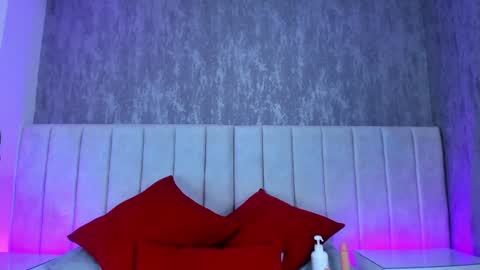 Snapshot of sienna_lorengb chatting on 02.01.25 Camila Vargas online show from 02.01.25