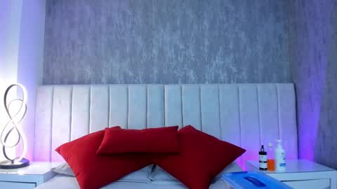 Snapshot of sienna_lorengb chatting on 02.20.25 Camila Vargas online show from 02.20.25