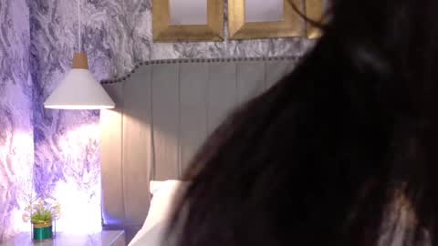 Snapshot of sienna_lorengb chatting on 10.08.25 Camila Vargas online show from 10.08.25