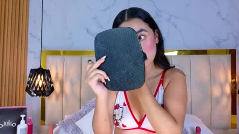 Snapshot of sienna_lorengb chatting on 10.11.25 Camila Vargas online show from 10.11.25