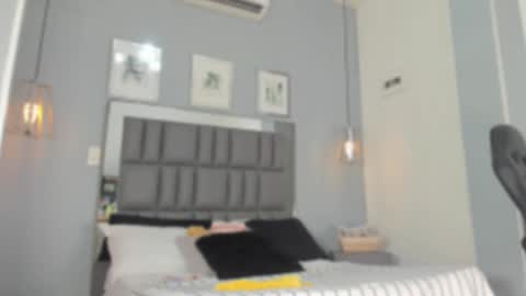 Snapshot of sienna_miller_27 chatting on 09.19.25 Keira online show from 09.19.25