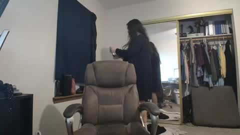 Snapshot of siennalilbunnykate chatting on 12.09.24 Nicole Zelaya Ferrati  Niky Ferrati online show from 12.09.24