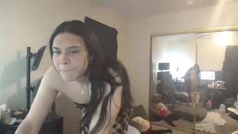 Snapshot of siennalilbunnykate chatting on 01.26.25 Nicole Zelaya Ferrati  Niky Ferrati online show from 01.26.25