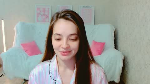 Snapshot of siennamia chatting on 06.07.26 Sienna Mia online show from 06.07.26