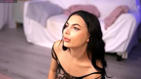 Snapshot of sierravyx chatting on 10.06.25 Maria online show from 10.06.25