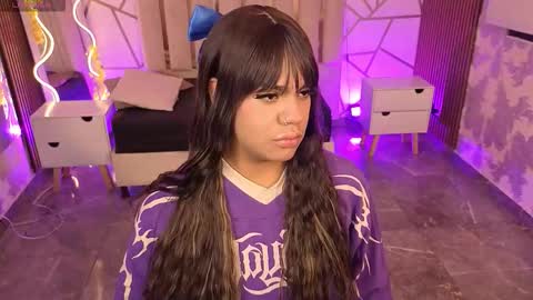 Siiam Tay online show from 02.18.26