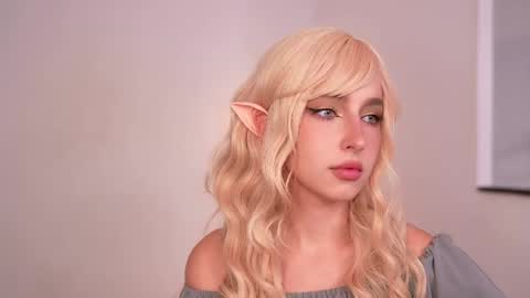 Snapshot of silent_chill chatting on 02.16.25 Chilli online show from 02.16.25