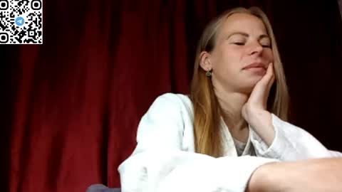 Snapshot of silentpassion567 chatting on 05.13.26 JULIANA online show from 05.13.26