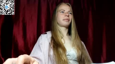 Snapshot of silentpassion567 chatting on 05.19.26 JULIANA online show from 05.19.26