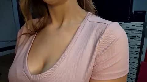 SilentSarah online show from 12.22.25