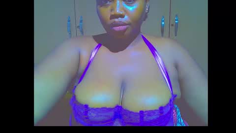 Caramel online show from 10.22.25
