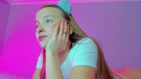 Mila online show from 10.23.25