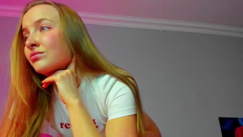 Mila online show from 11.17.25