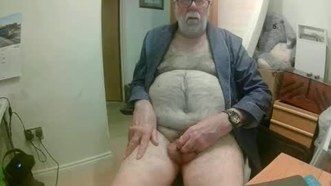 sillyoldman45221063 online show from 04.06.26