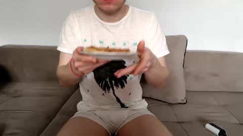 Snapshot of silverbob2024 chatting on 03.12.25 Sir online show from 03.12.25