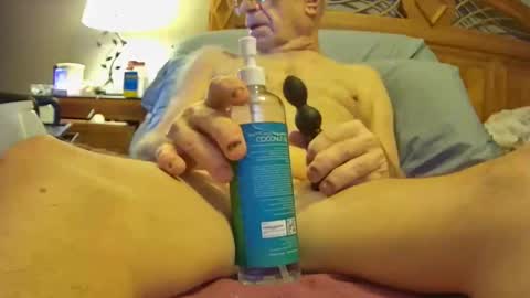 Snapshot of silverdaddyxxx chatting on 06.12.26 silverdaddyxxx online show from 06.12.26