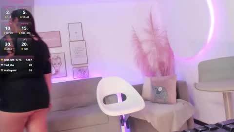 Silvia online show from 12.14.25