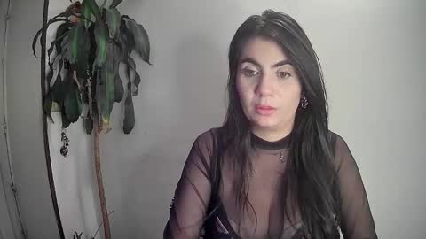 Snapshot of silviecollins chatting on 01.03.25 Silvie online show from 01.03.25