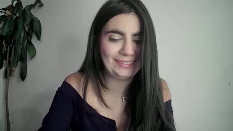 Snapshot of silviecollins chatting on 01.28.25 Silvie online show from 01.28.25