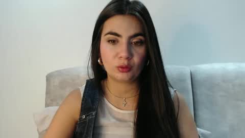 Snapshot of silviecollins chatting on 09.20.25 Silvie online show from 09.20.25